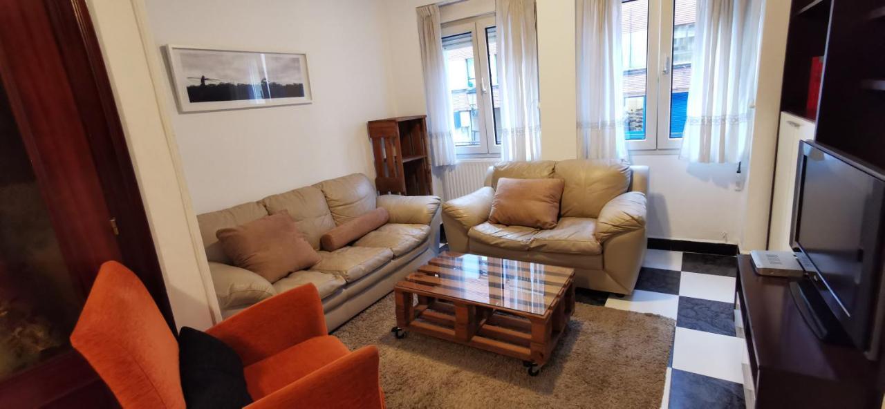 A Cinco Minutos De Todo Apartman Oviedo Kültér fotó