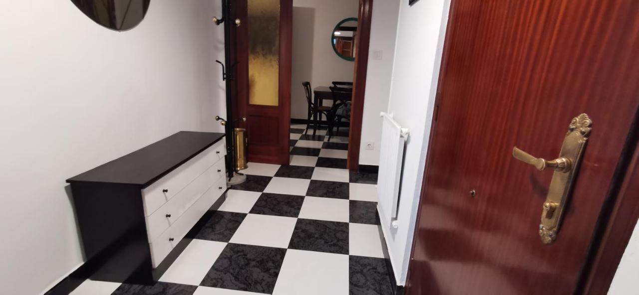 A Cinco Minutos De Todo Apartman Oviedo Kültér fotó